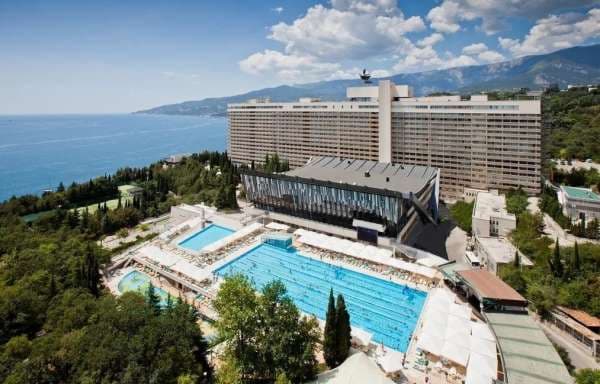 Отель Yalta Intourist