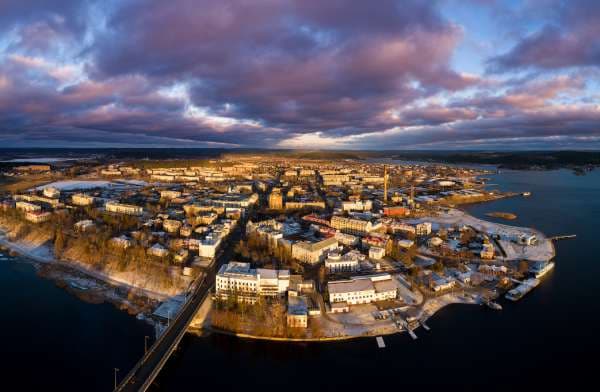 Удивительные города России