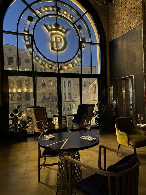 Экспертность партнеров Easy.revenue. Какова роль дизайна интерьера в индустрии гостеприимства?